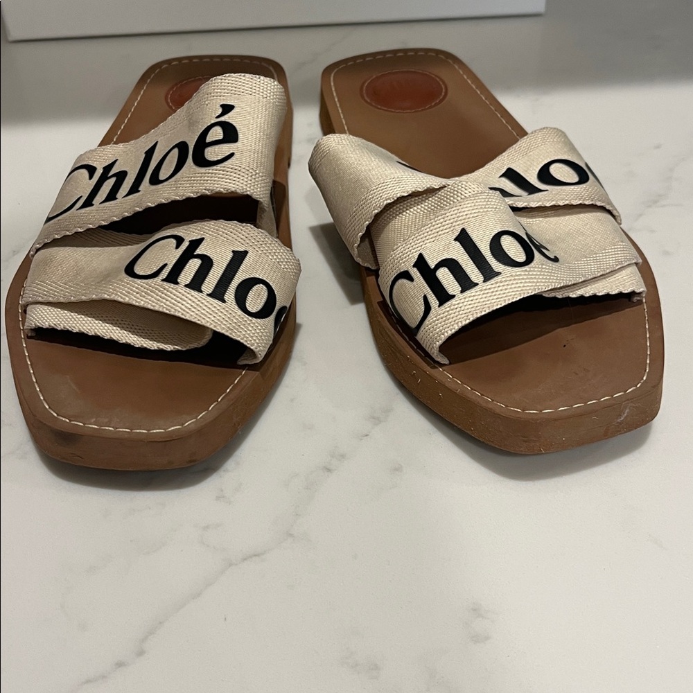 CHLOE: Woody Flat Slides in Black & White - Picture 4 of 6
